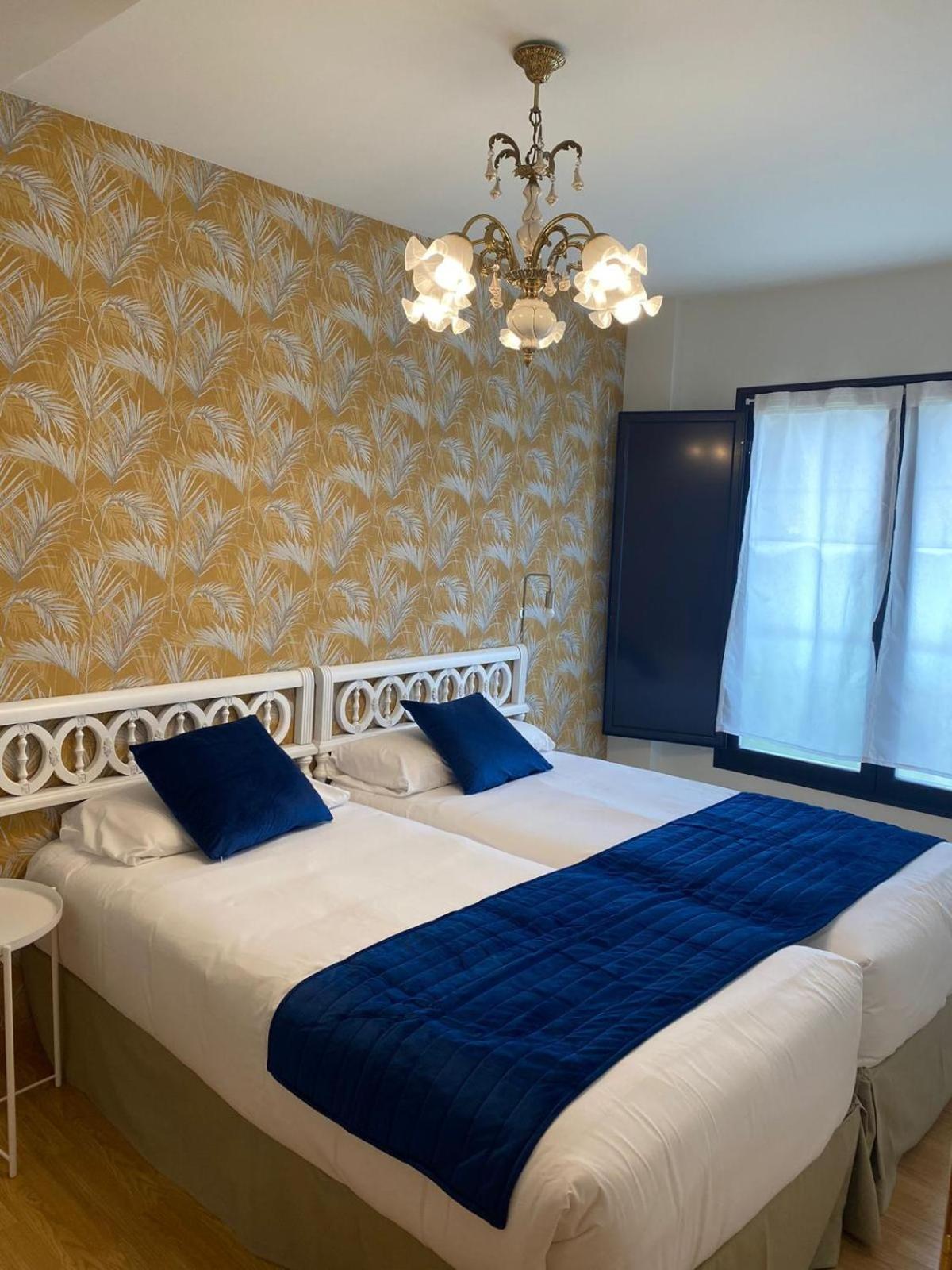 Apartamentos Palacio Azcarate Calle Calvario Эскарай Экстерьер фото